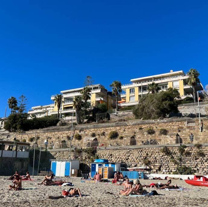 Apartment With Terrace By The Sea - Appartamento Con Terrazzo A 2 Passi Dal Mare Sanremo Ngoại thất bức ảnh